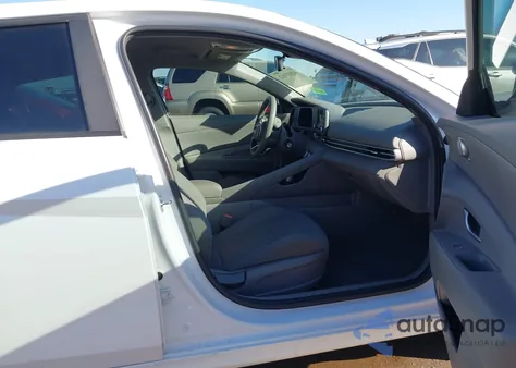 2024 Hyundai Elantra Se z USA, uszkodzony, nr VIN KMHLL4DG1RU646488